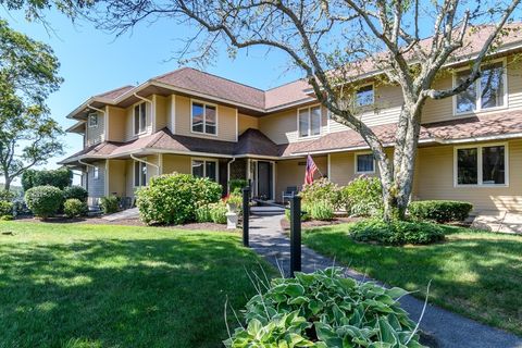 4 Dogwood Rd 4 Bourne MA 02532