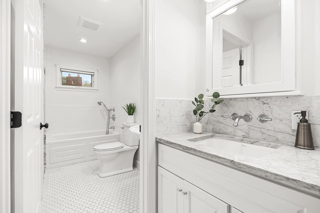 10 Viking Road, Winchester, MA Photo #28
