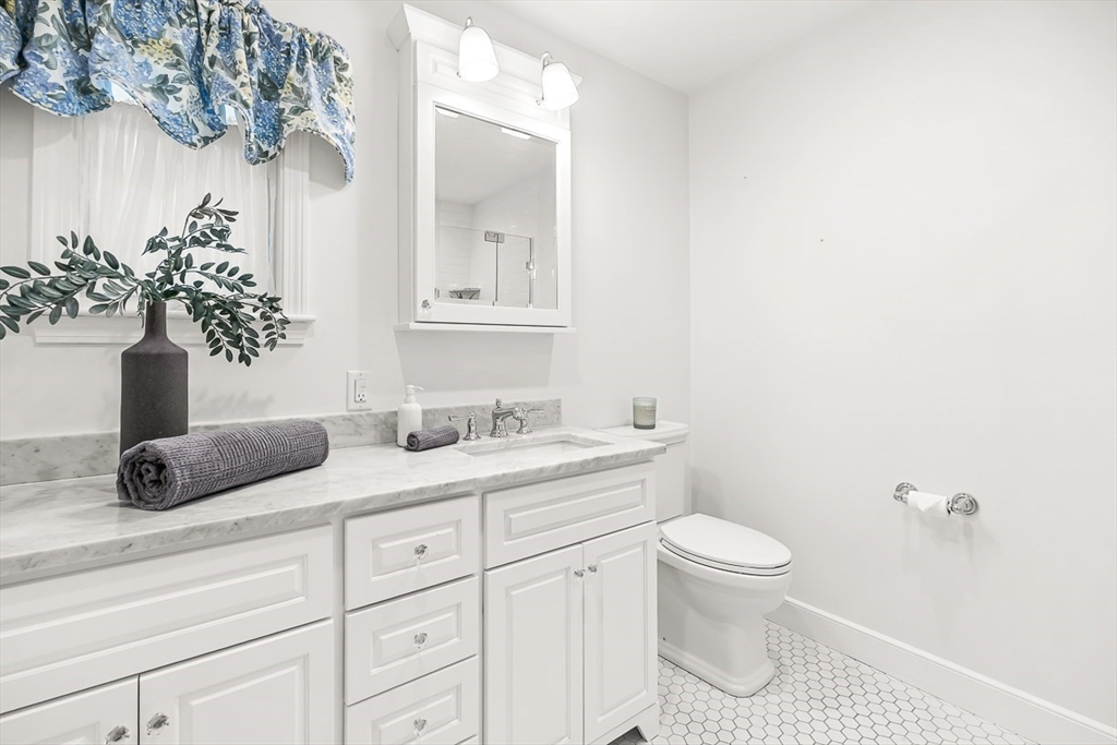 10 Viking Road, Winchester, MA Photo #23