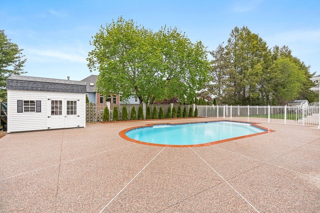 10 Viking Road, Winchester, MA Photo #37
