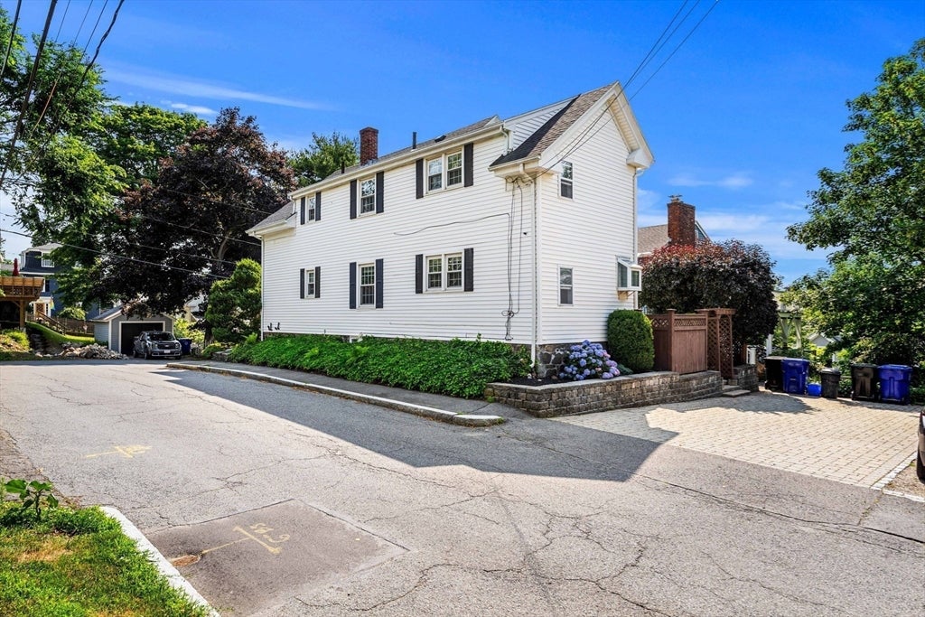 10 Highland Terrace