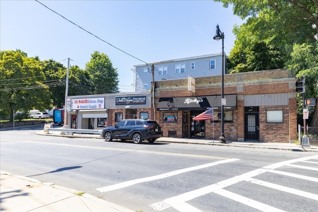 1459-1469 River Street