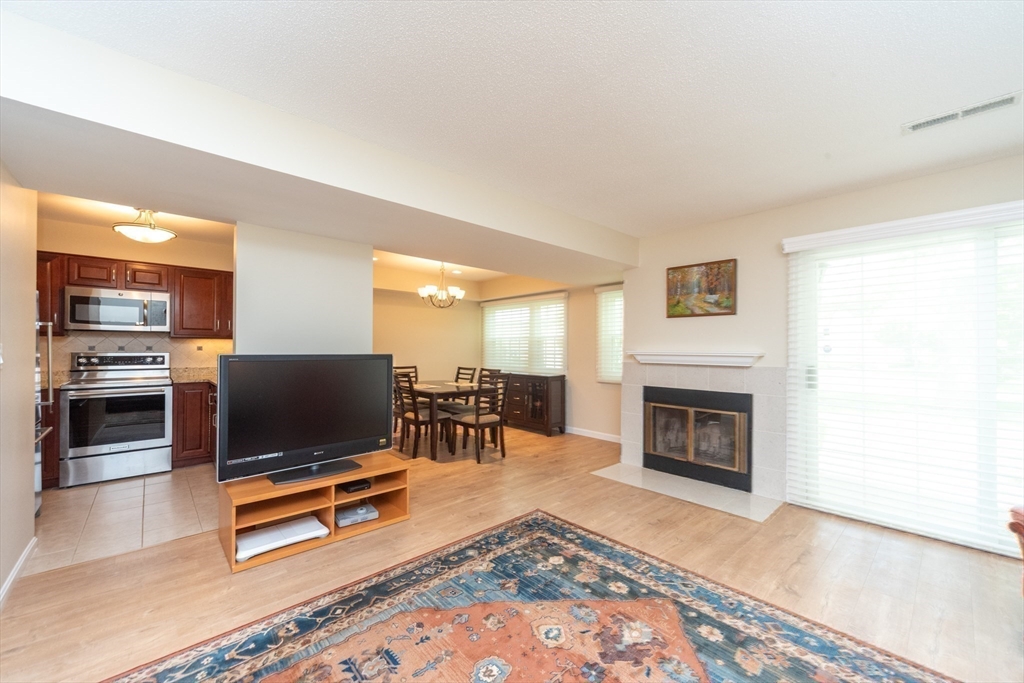 11 Canvasback Way #11, Walpole, MA Photo #4