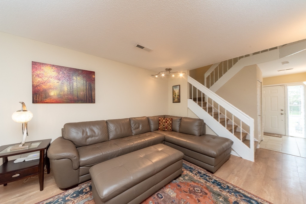 11 Canvasback Way #11, Walpole, MA Photo #17