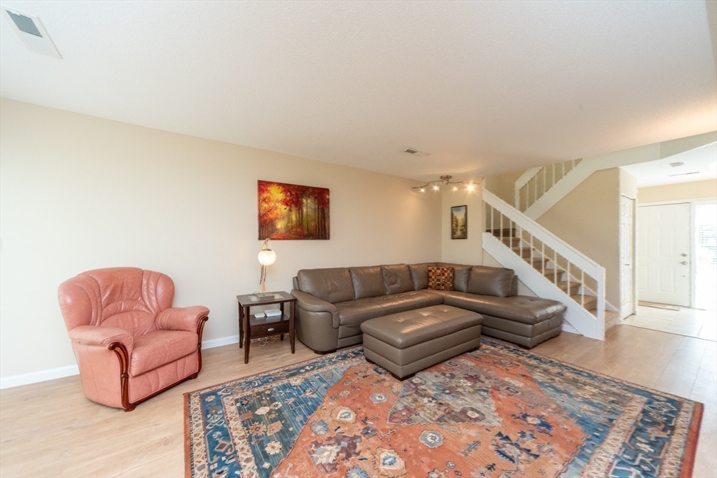 11 Canvasback Way #11, Walpole, MA Photo #5