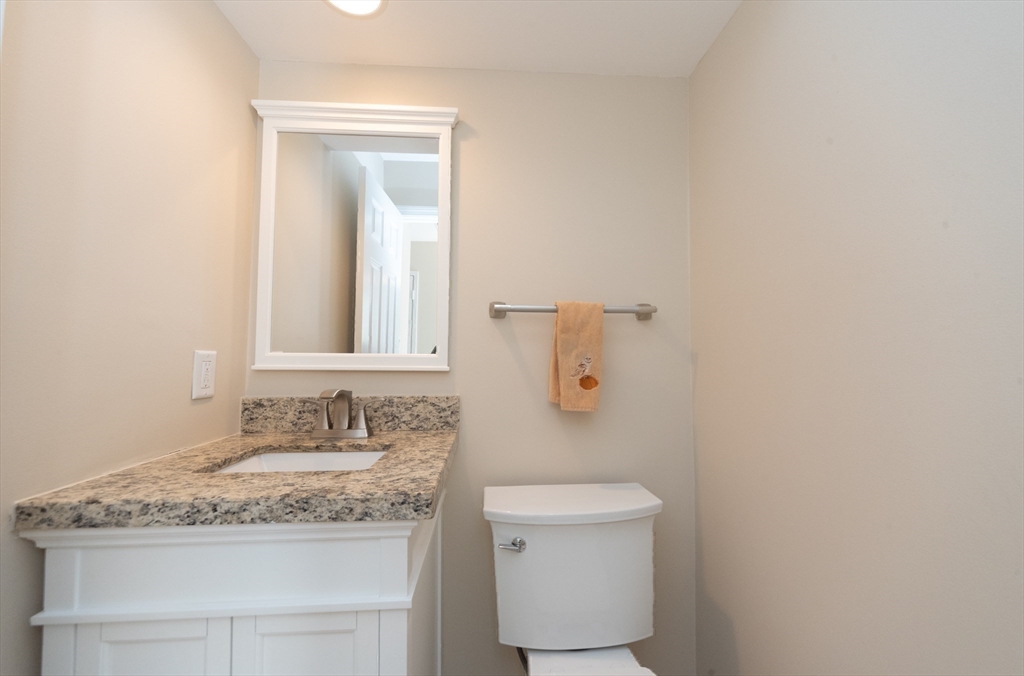11 Canvasback Way #11, Walpole, MA Photo #16