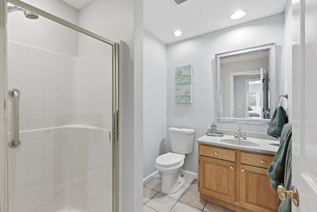 28 Carnation Cir #C, Reading, MA Photo #8