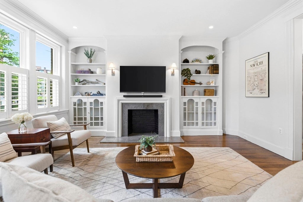 123 Saint Paul St 1
