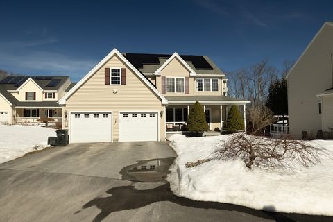 Photo of 36 Sunrise Ave, Worcester, MA 01606 (MLS # 73484396)
