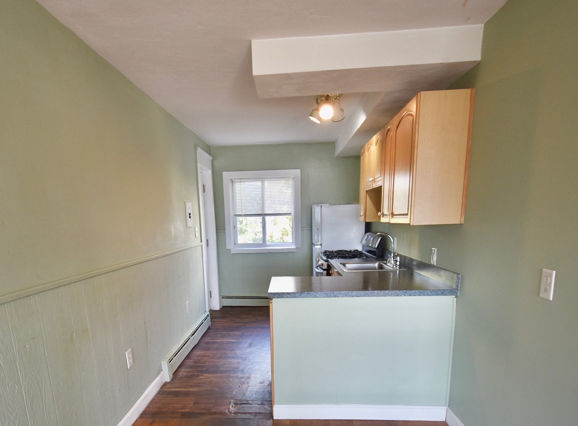 5 Cliff St #4, Beverly, MA, 5 Cliff St #4, Beverly, MA Photo #2