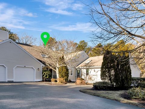 10 Kettle Ln 10 Mashpee MA 02649