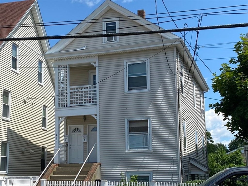 Photo of 460 Watertown St, Newton, MA