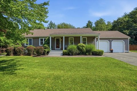 Photo of 1 Hawthorne St, Lakeville, MA 02347 (MLS # 73545416)