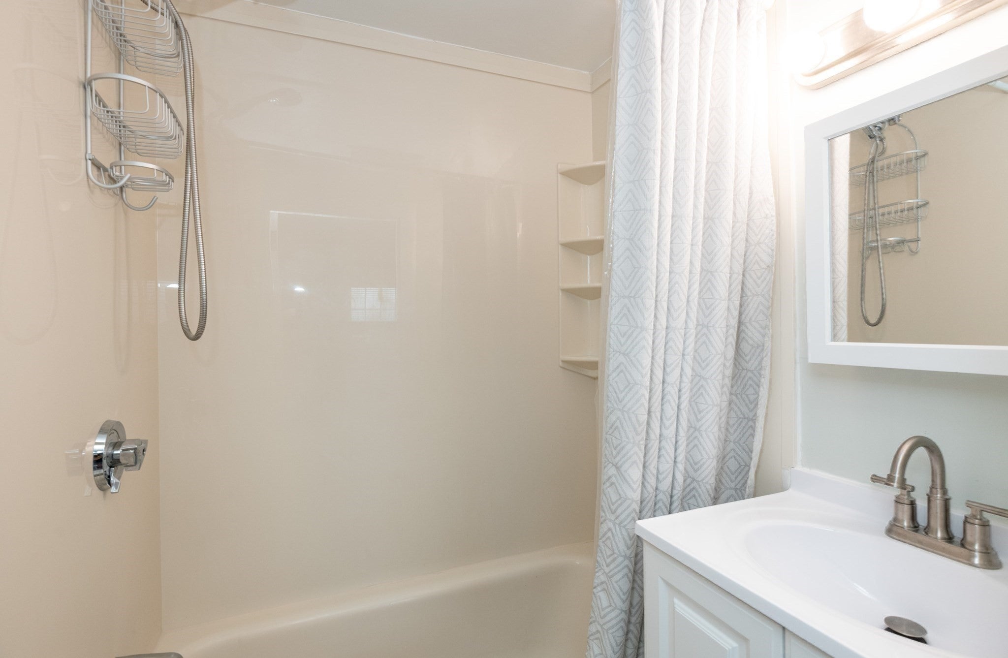 8 Washington Street, Stoneham, MA, 8 Washington Street, Stoneham, MA Photo #33
