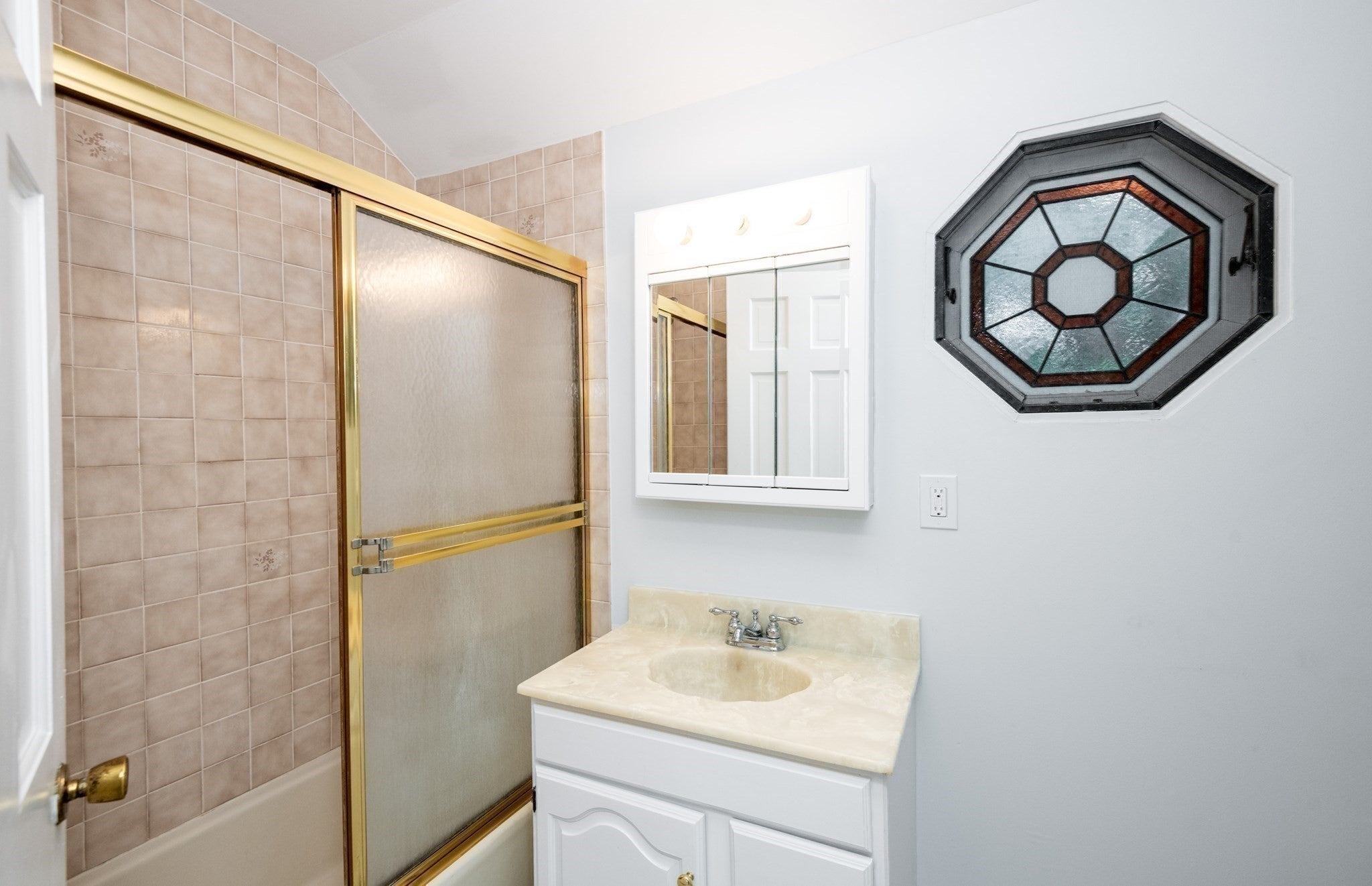 8 Washington Street, Stoneham, MA, 8 Washington Street, Stoneham, MA Photo #32