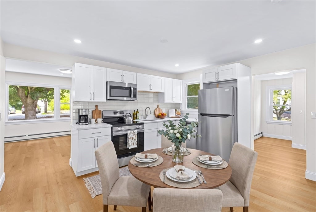 90 W Carpenter St