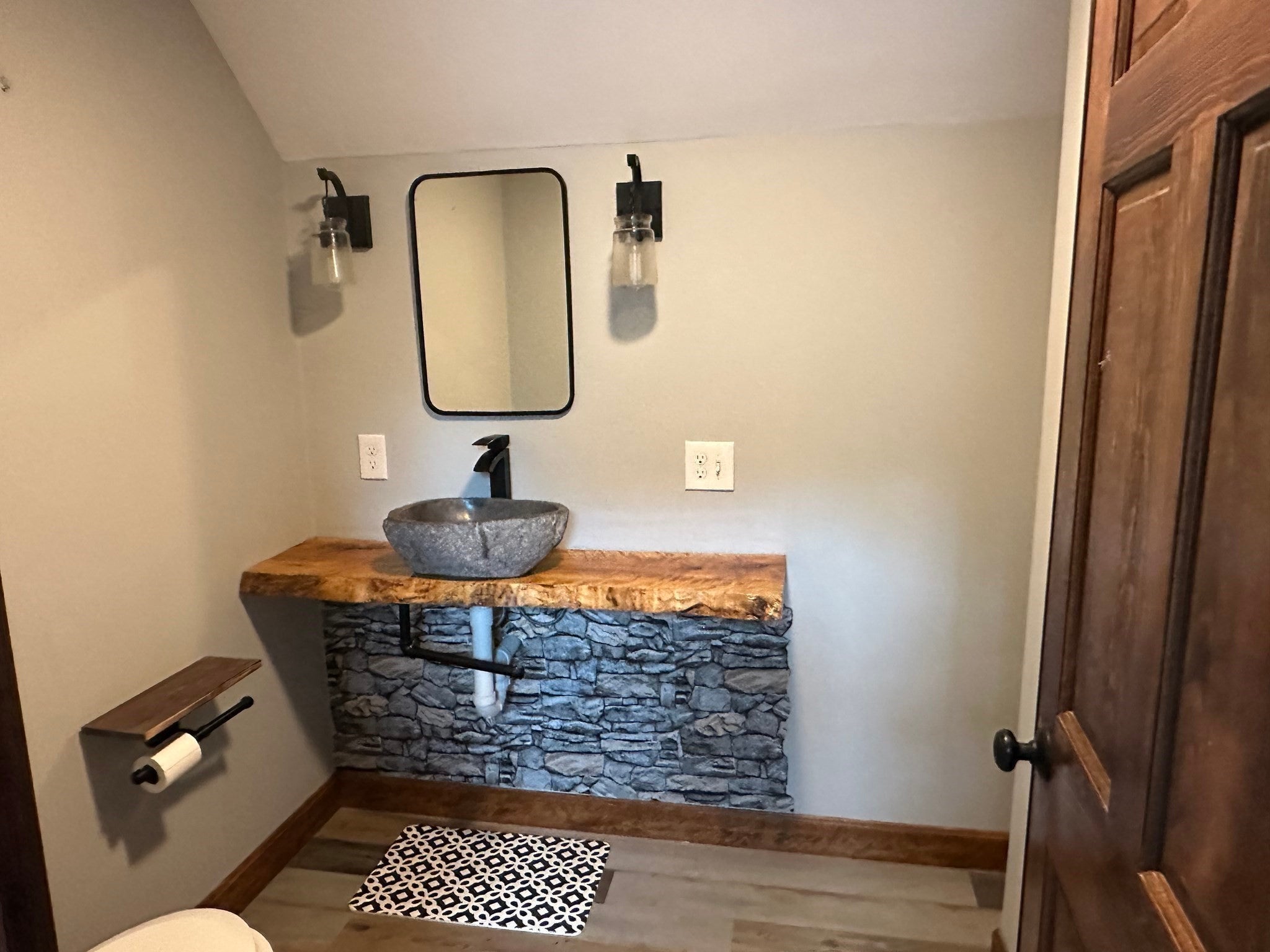 55 Mellen St, Brockton, MA Photo #13