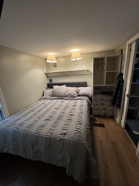 185 Cotuit Road B17