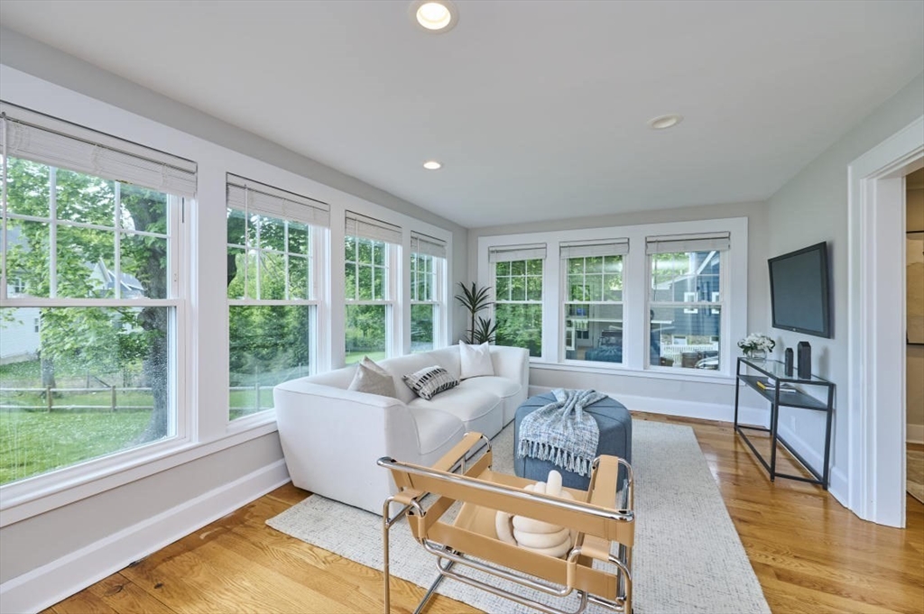 Acton, Massachusetts 01720, United States, 4 Bedrooms Bedrooms, ,2 BathroomsBathrooms,Residential,Active,130663