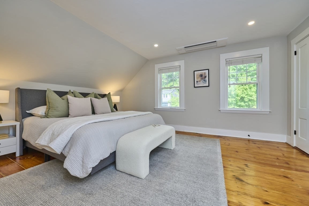 Acton, Massachusetts 01720, United States, 4 Bedrooms Bedrooms, ,2 BathroomsBathrooms,Residential,Active,130663