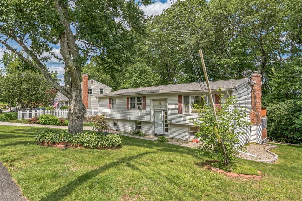 163 Lockland Ave