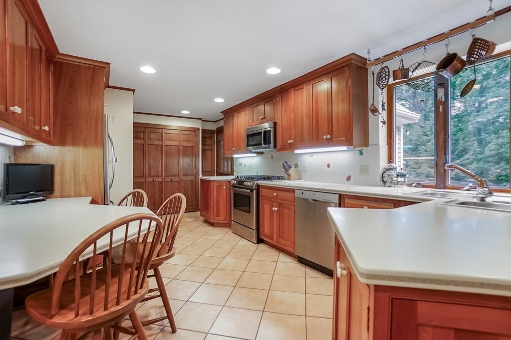 188 South St, Berlin, MA, 188 South St, Berlin, MA Photo #8