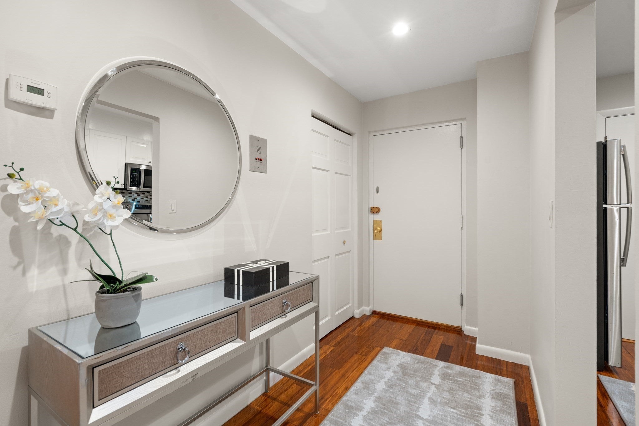 804 Centre St #8, Boston, MA, 804 Centre St #8, Boston, MA Photo #2