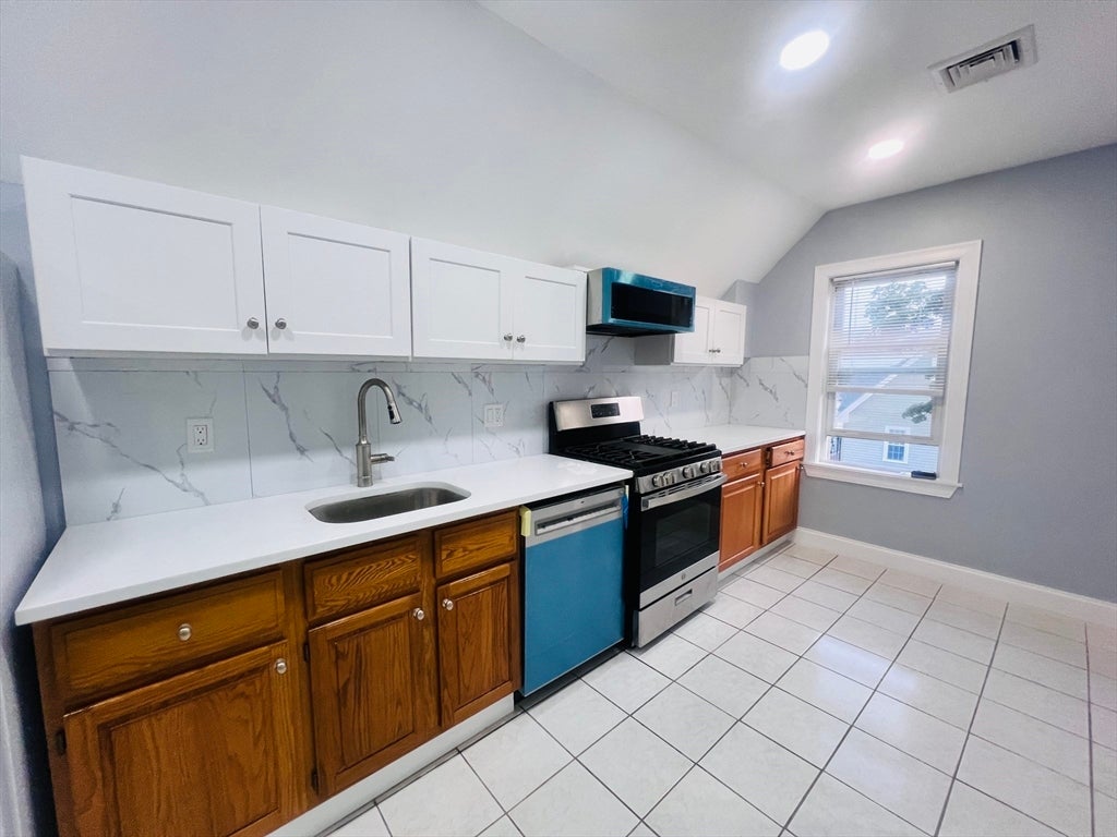 55 Bedford St #3, Quincy, MA Photo #2