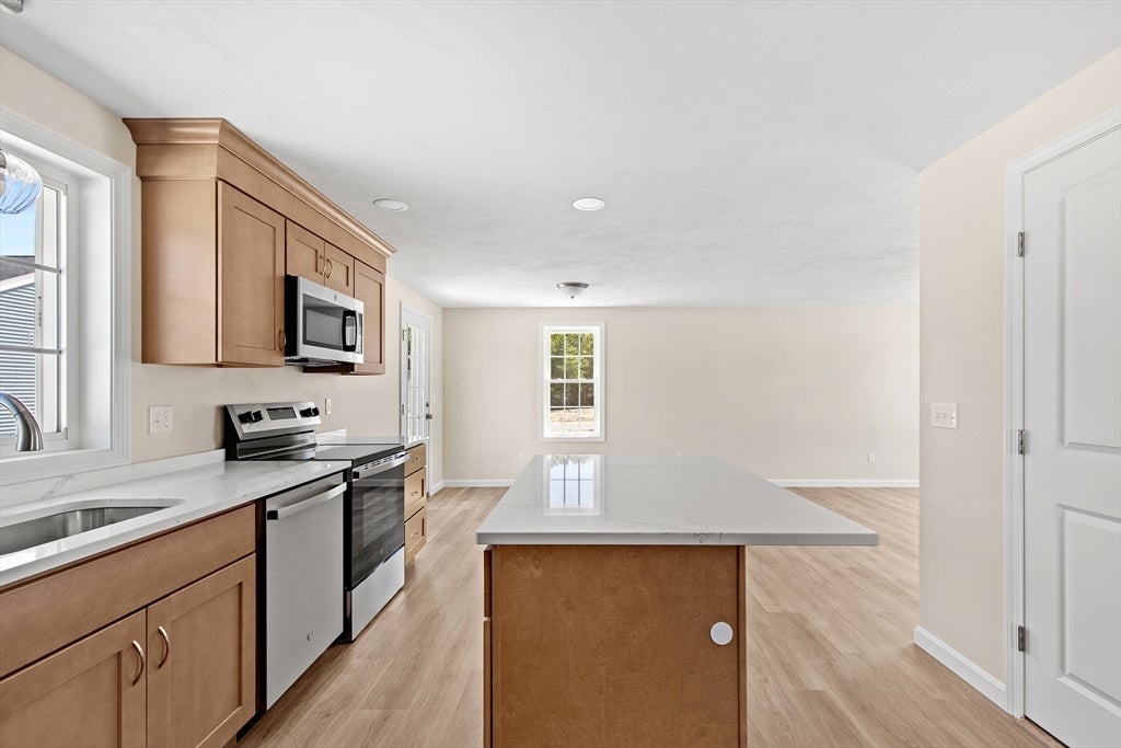 5 Bumblebee Dr, Plymouth, MA, 5 Bumblebee Dr, Plymouth, MA Photo #17