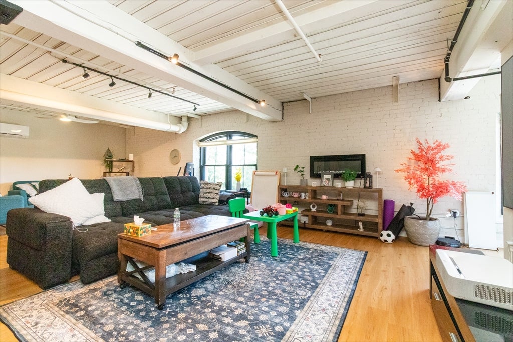 55 Sterling St #203, Clinton, MA Photo #18