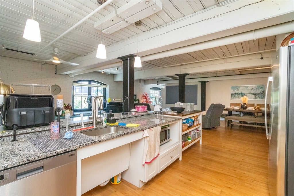 55 Sterling St #203, Clinton, MA Photo #12