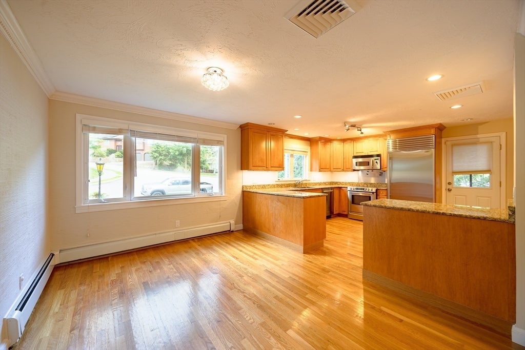 6 Peach Tree Ln #6, Newton, MA, 6 Peach Tree Ln #6, Newton, MA Photo #7