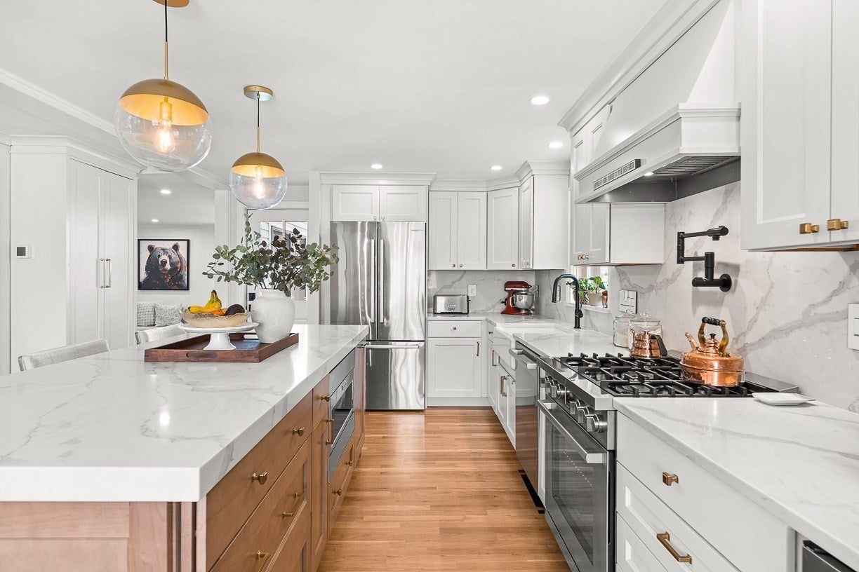 57 Glendale Ave, Melrose, MA Photo #11