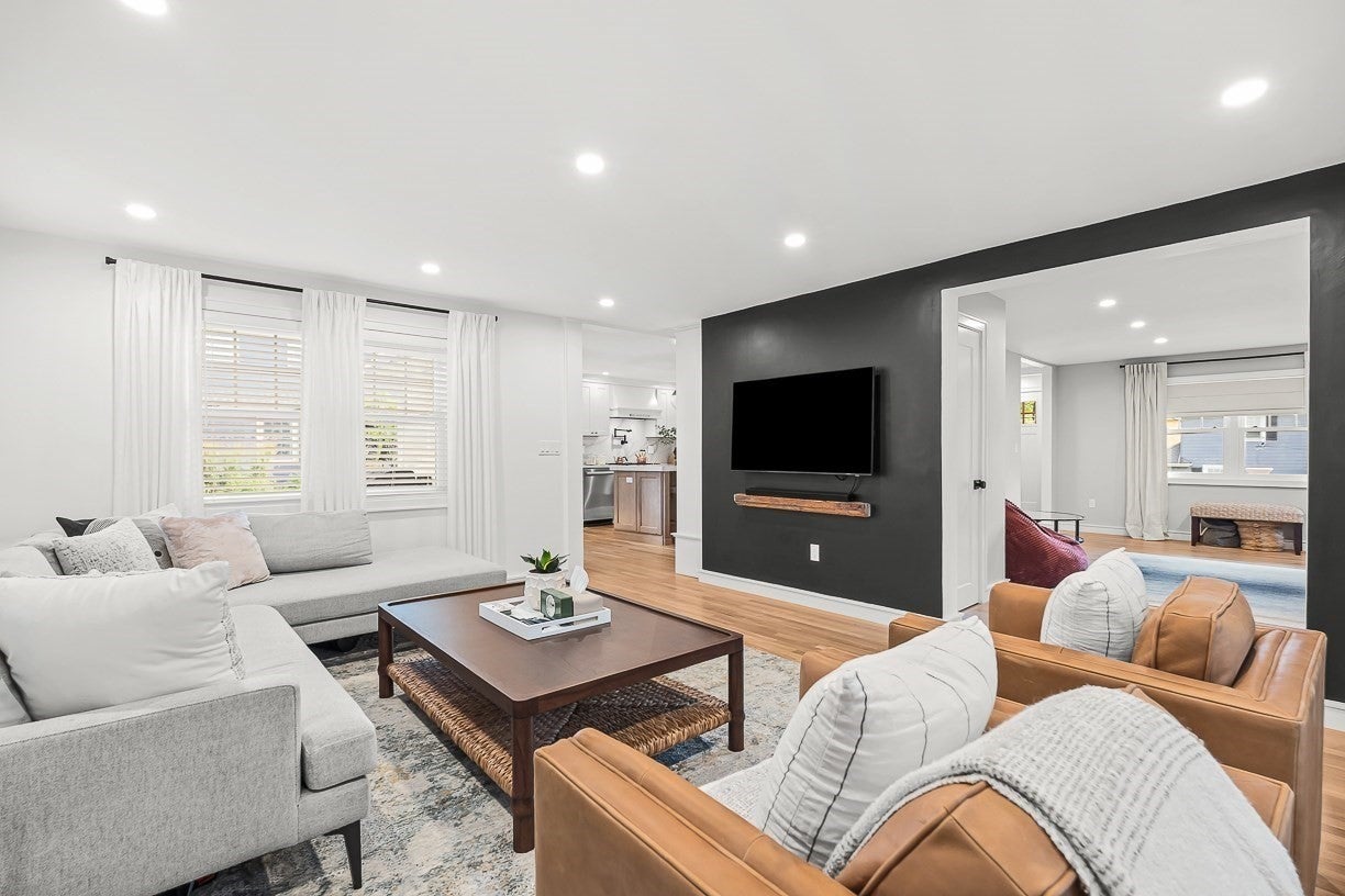 57 Glendale Ave, Melrose, MA Photo #13