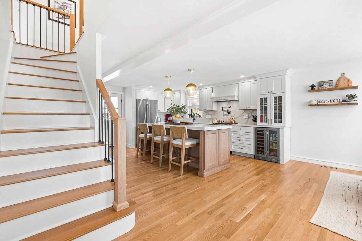 57 Glendale Ave, Melrose, MA Photo #6