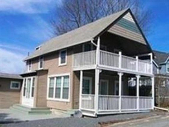 Photo 1 of 6 — 8 Myrtle St 1, Wareham, MA 02558