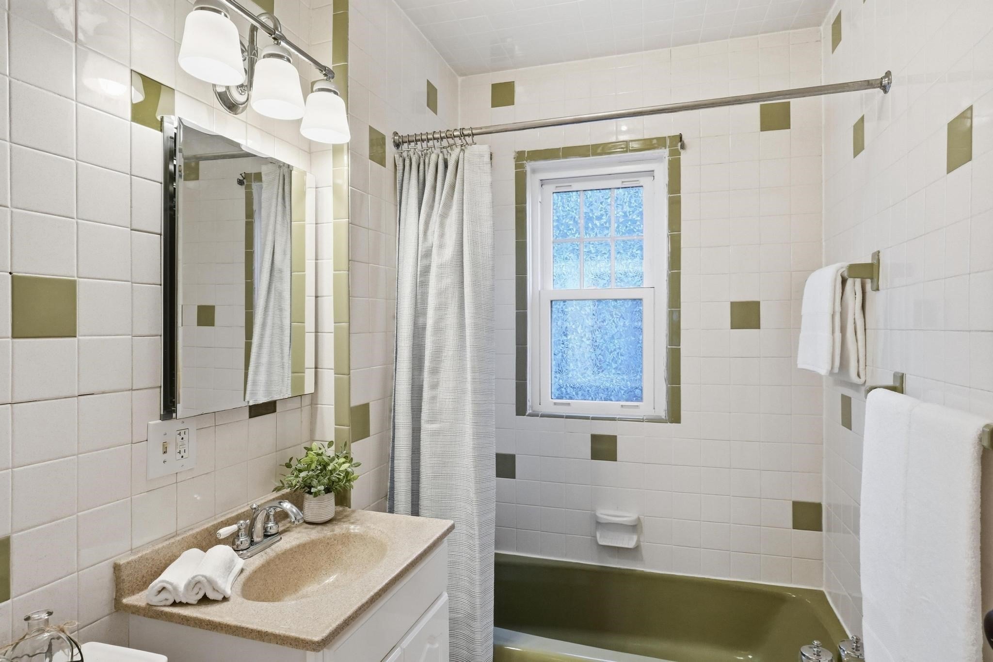 22-24 Teel Street #1, Arlington, MA Photo #21