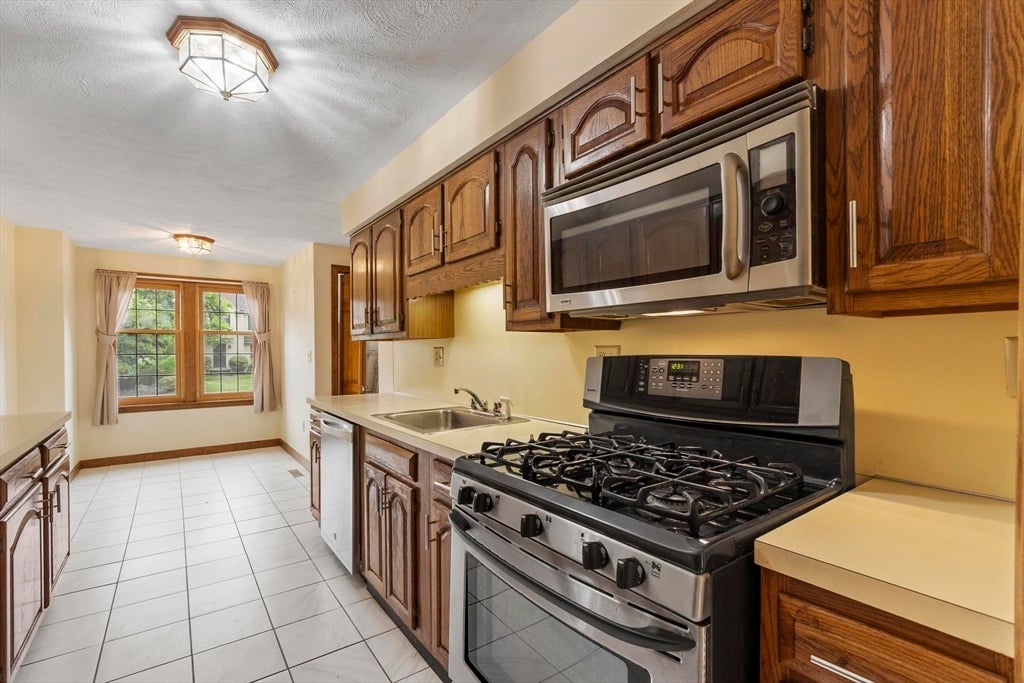 124 Apache Way #124, Tewksbury, MA, 124 Apache Way #124, Tewksbury, MA Photo #11