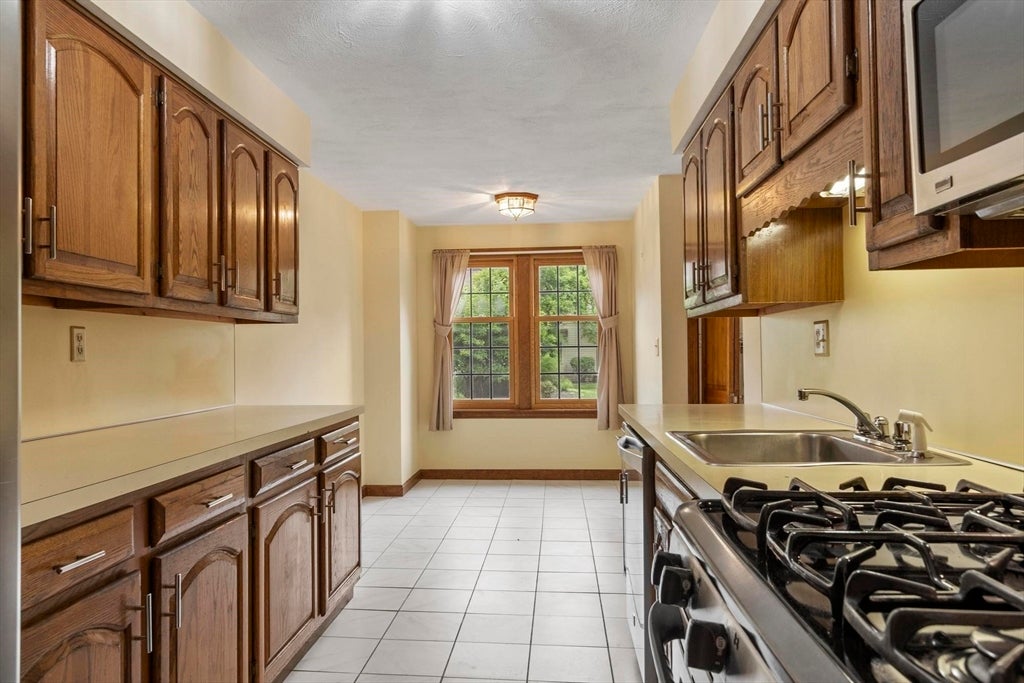 124 Apache Way #124, Tewksbury, MA, 124 Apache Way #124, Tewksbury, MA Photo #12
