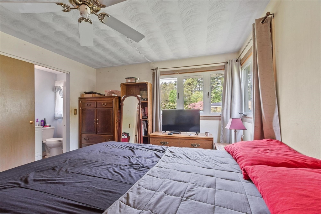 40 Ruthellen Road, Chelmsford, MA Photo #22