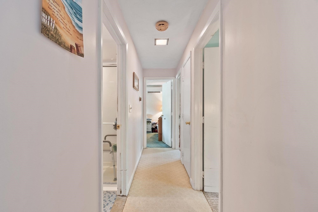 40 Ruthellen Road, Chelmsford, MA Photo #27