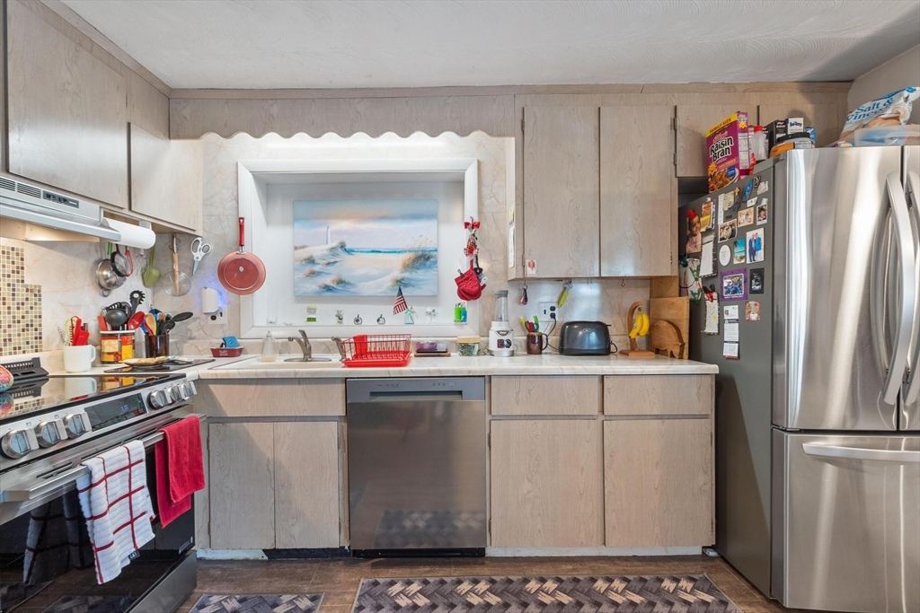 40 Ruthellen Road, Chelmsford, MA Photo #12