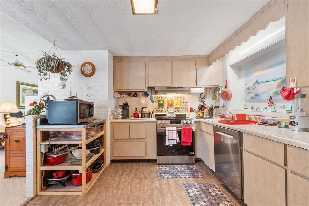 40 Ruthellen Road, Chelmsford, MA Photo #13