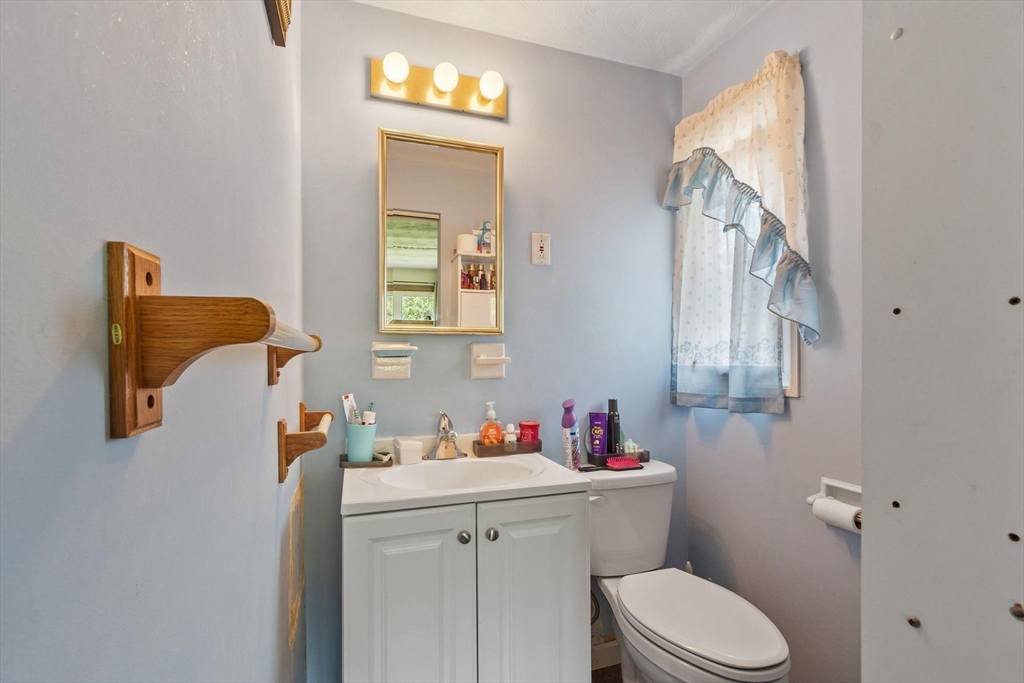 40 Ruthellen Road, Chelmsford, MA Photo #23
