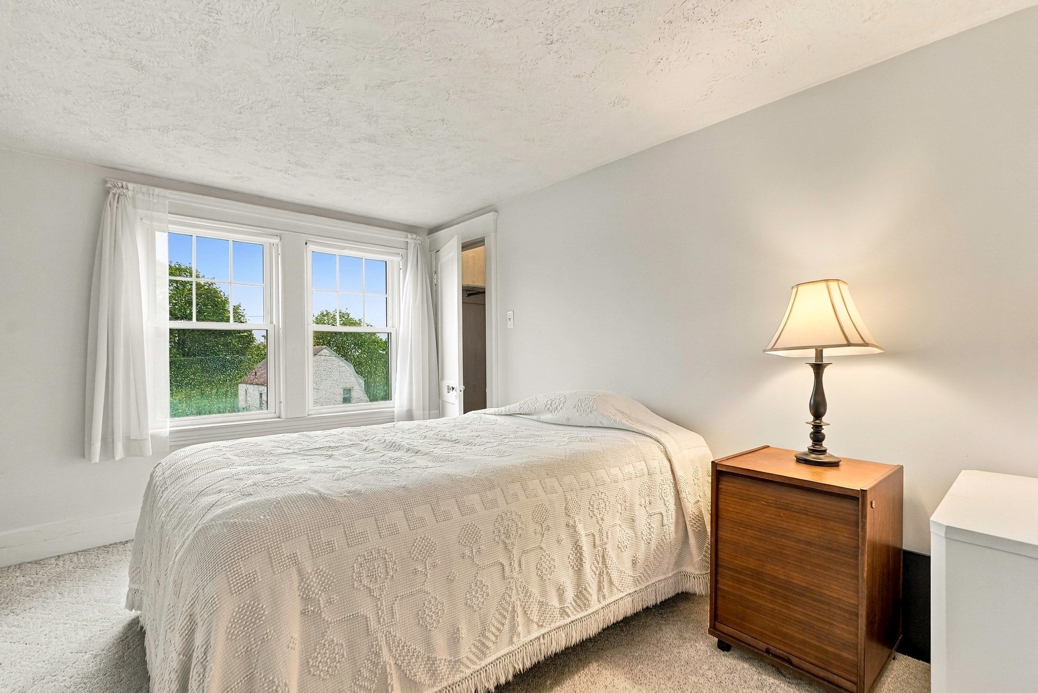 48 Barnard Rd, Worcester, MA Photo #32