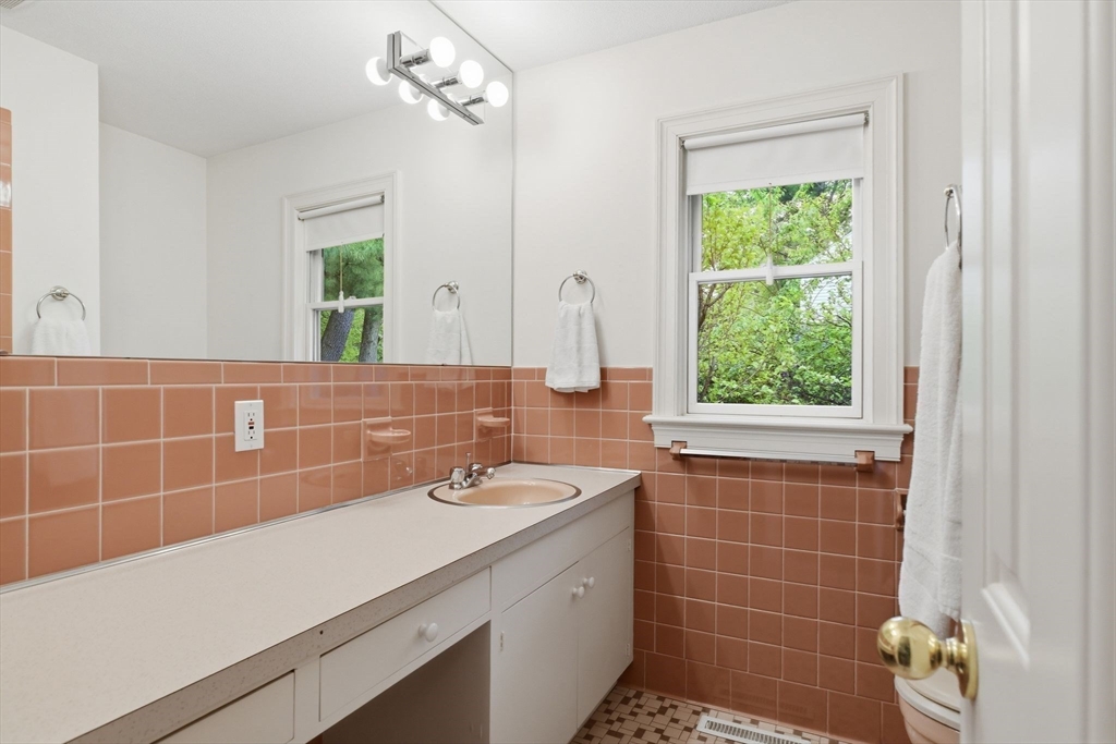 64 Prynnwood Road, Longmeadow, MA Photo #31