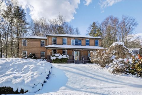 11 Yeoman Rd Charlton MA 01507