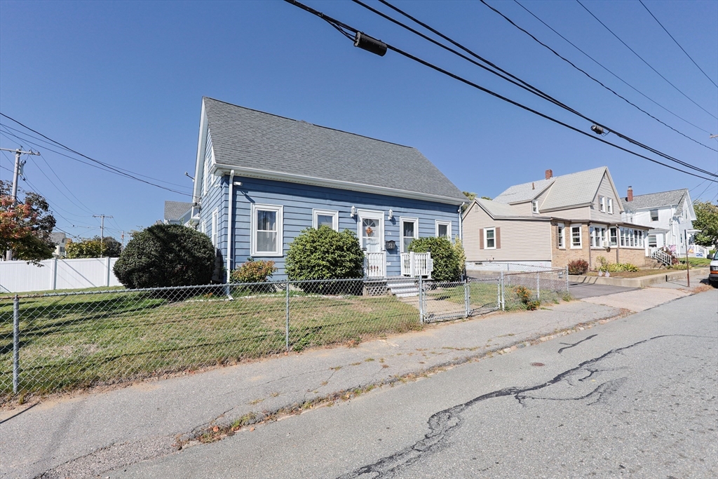 176 School St