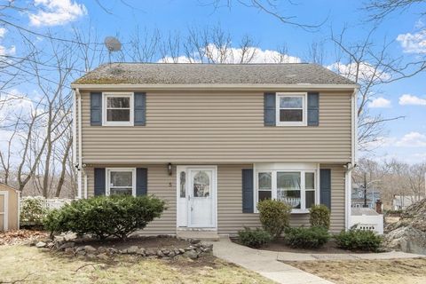 Photo of 5 Hollis St, Saugus, MA 01906 (MLS # 73489360)