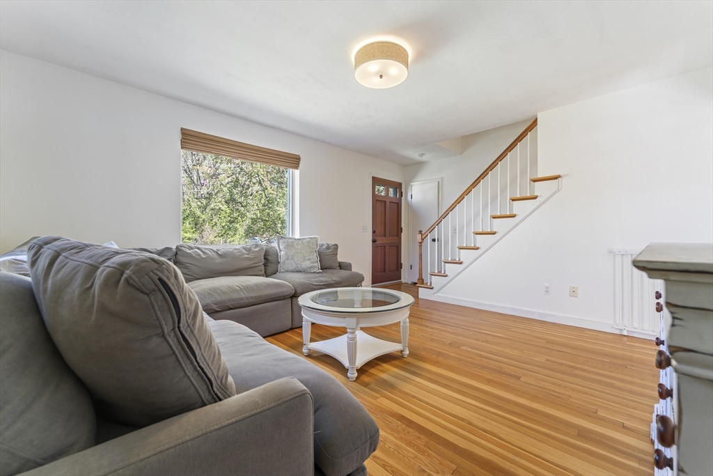 65 Meadow Brook Rd